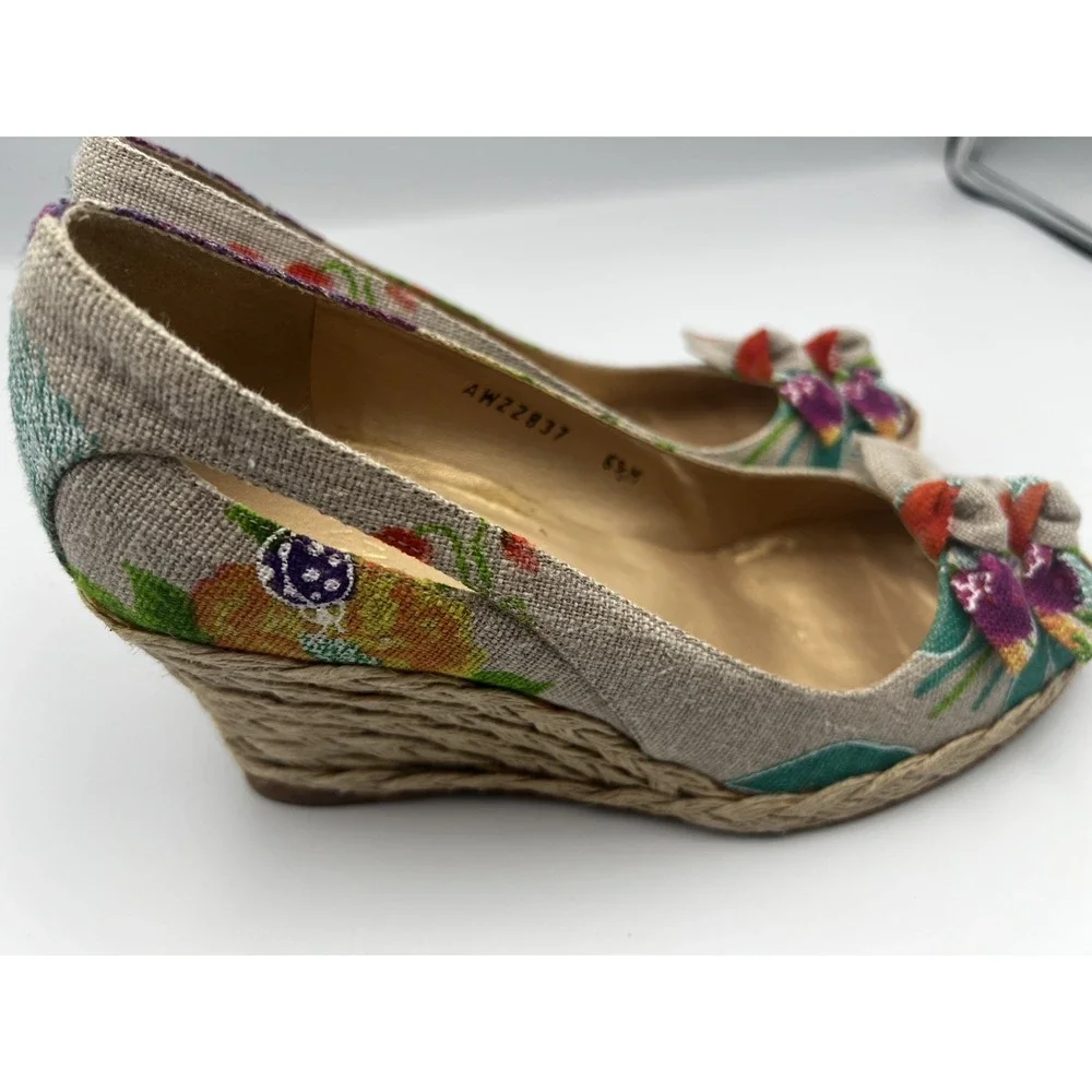 Stuart Weitzman floral wedge canvas peep toe espadrilles women's size 6.5